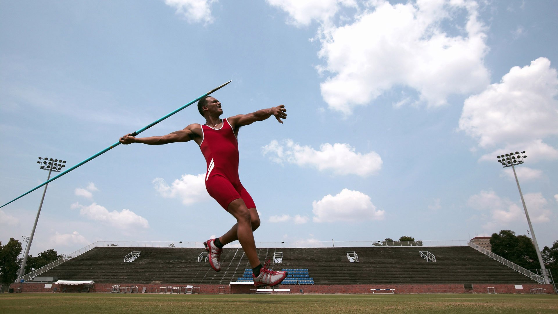 快攻转换速度快，进攻节奏灵活，快攻方法